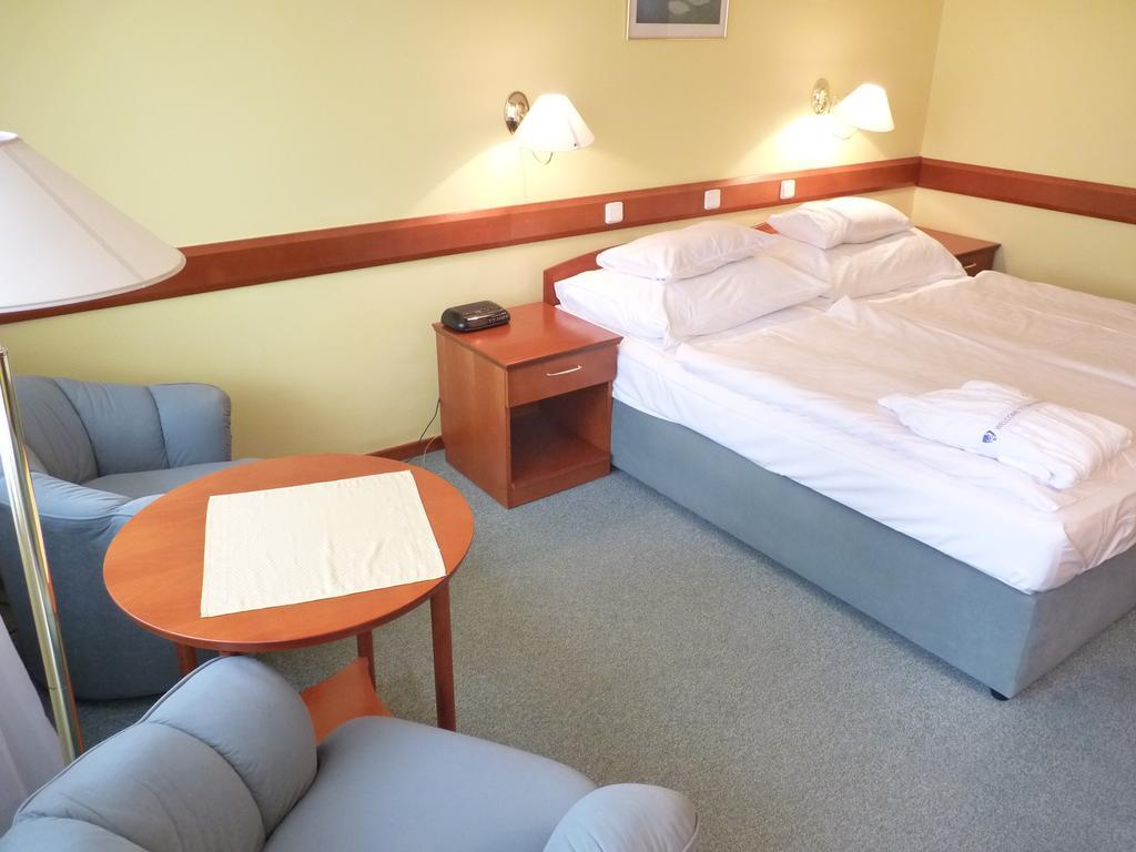 Comfort Room with Wellness Access,758979100:JPEG